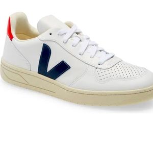 Veja V-10 White with Red/Black